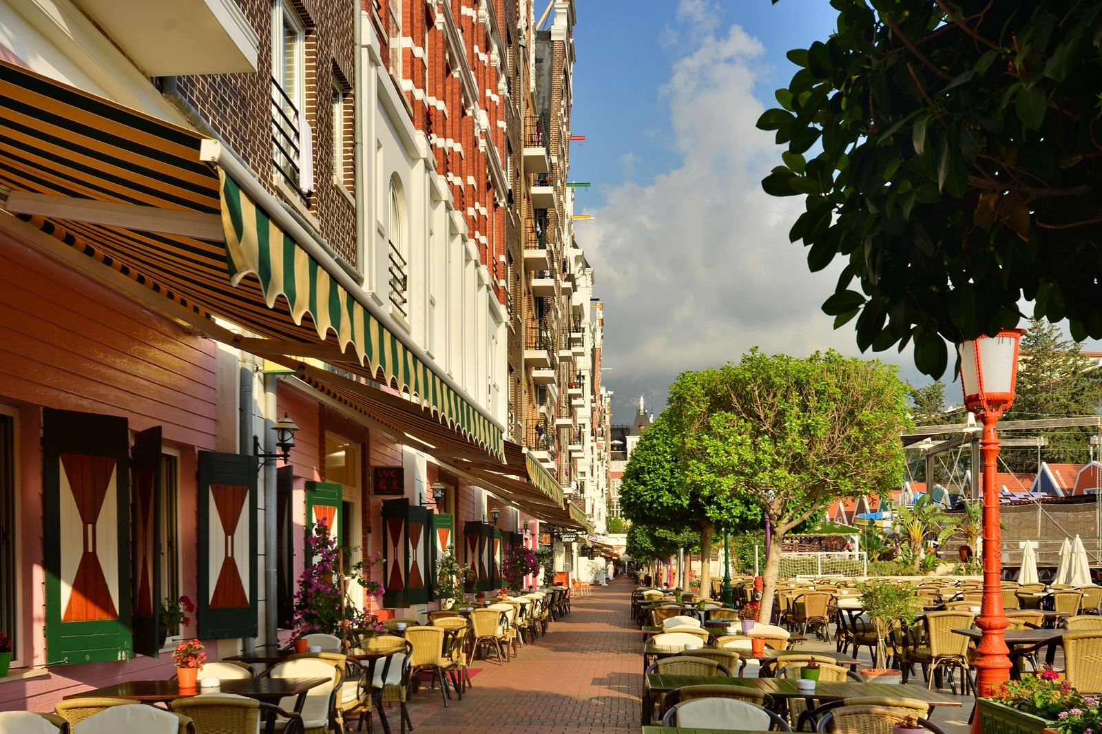 Restaurant in het Orange County Resort in Kemer, Turkije foto 3