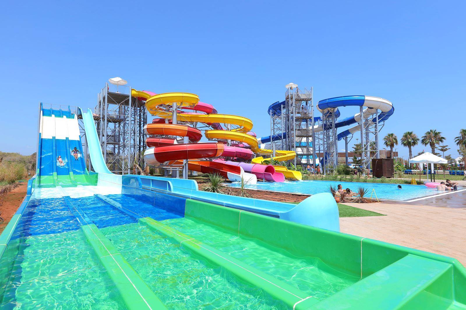 Zwembad van Concorde Luxury Resort in Vokolidha, Cyprus foto 2