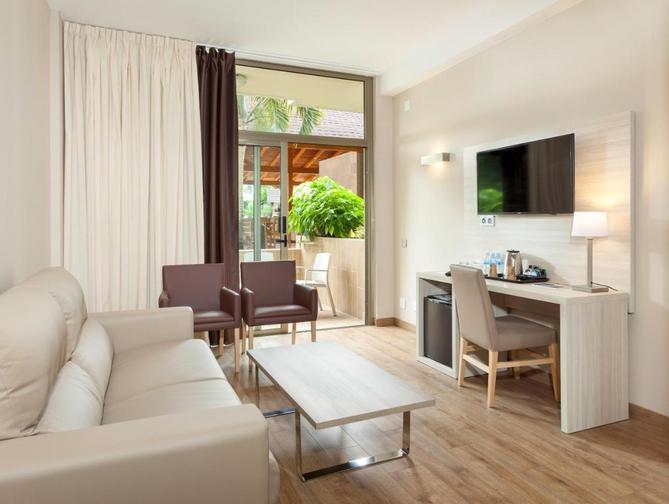 Hotelkamer in Best Tenerife Hotel in Playa de las Américas, Spanje foto 2