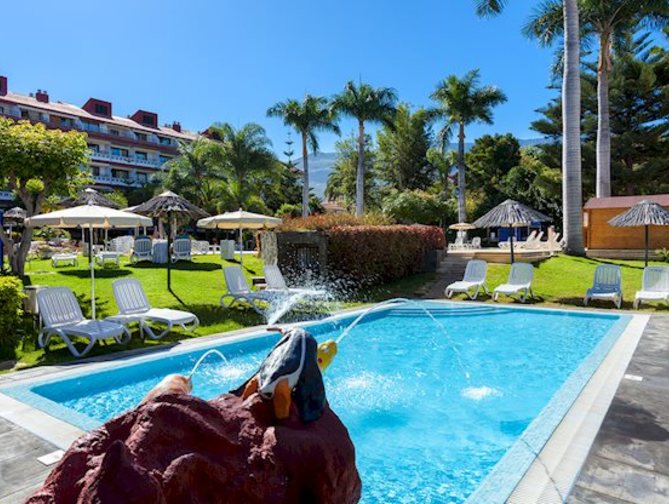 Zwembad van Appartementen Masaru Hotel in Puerto de la Cruz, Spanje foto 2