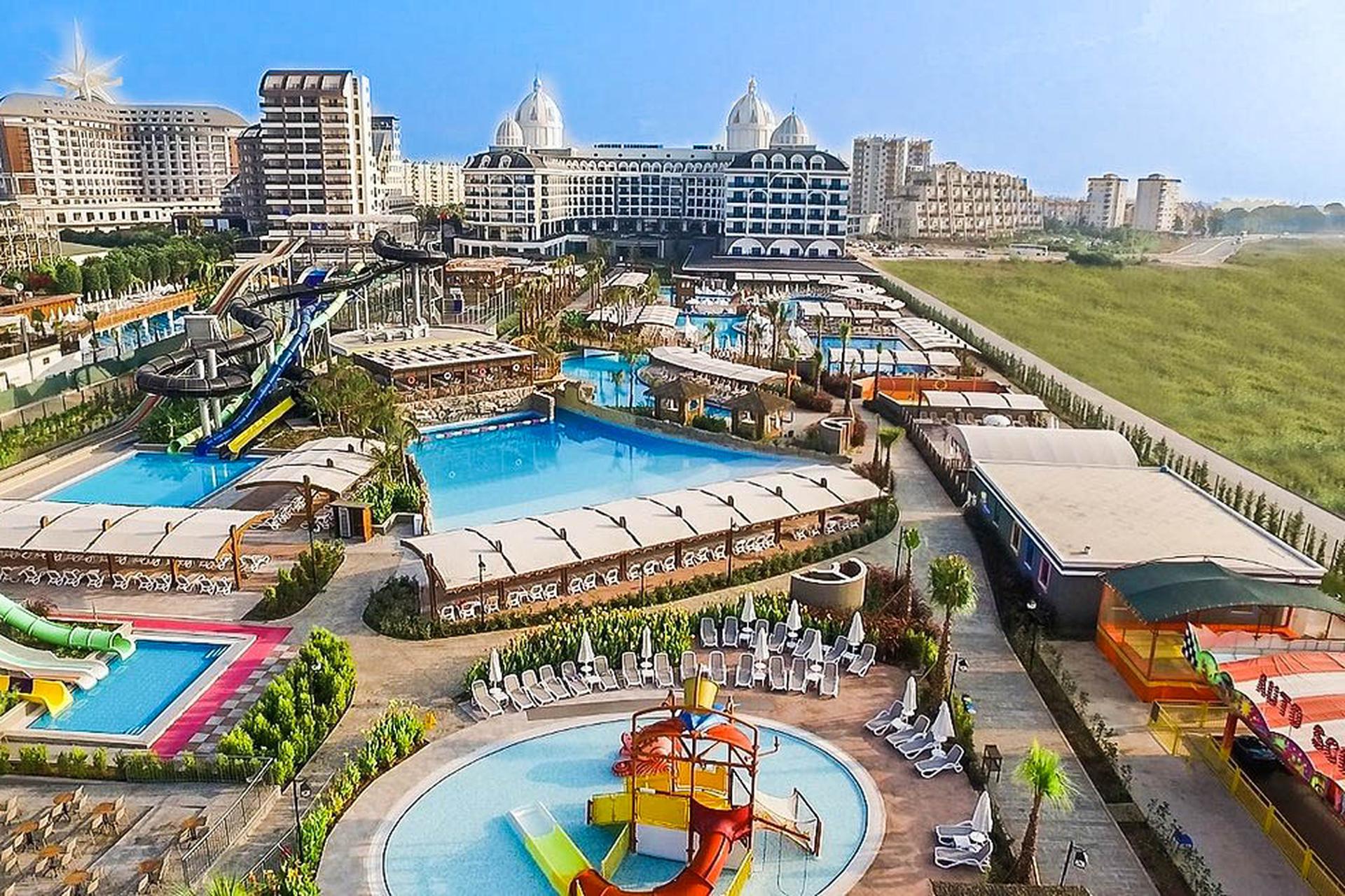 Zwembad van Adalya Elite Lara Hotel in Lara, Turkije foto 1