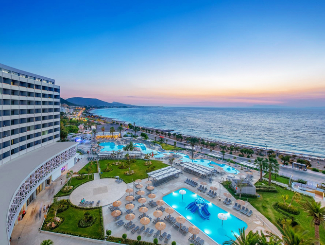 Buitenkant van Akti Imperial Hotel in Ixia, Griekenland foto 1