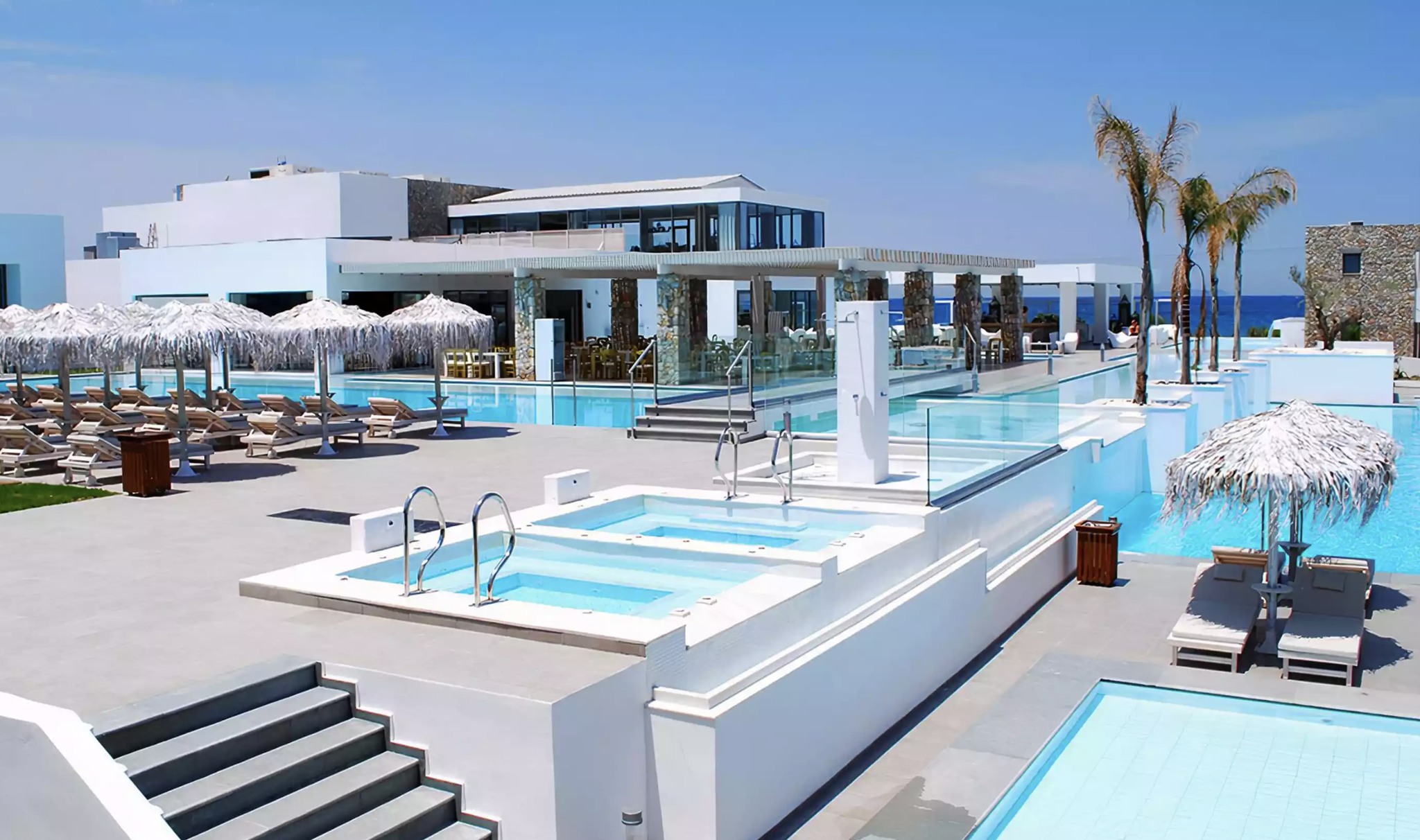 Zwembad van Diamond Deluxe Hotel Lambi, Griekenland foto 1