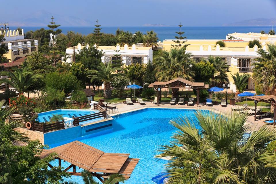 Zwembad van Gaia Royal Hotel in Mastichari, Griekenland foto 1