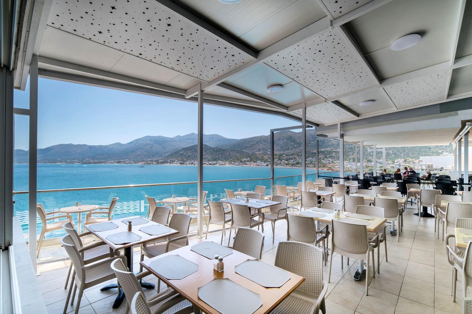 Zwembad met glijbanen van Creta Princess Aquapark & Spa Hotel in Máleme, Griekenland foto 3