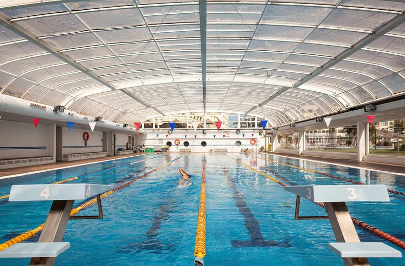 Zwembad van Evenia Olympic Park Hotel Lloret de Mar, Spanje foto 3