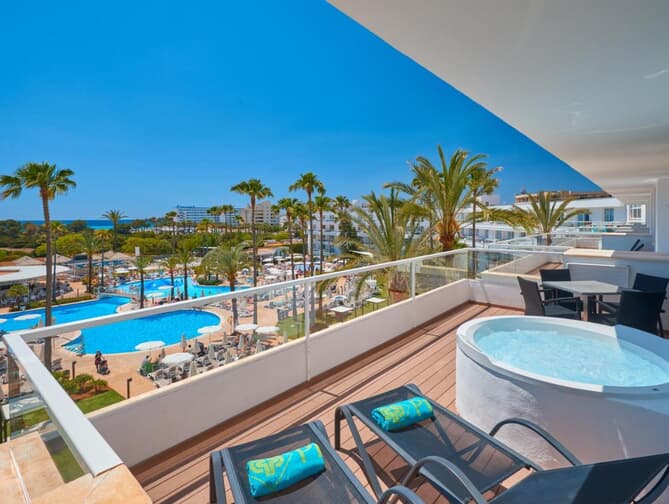 Protur Vista Badia: Vakantiedeal Mallorca! Nu Boeken!