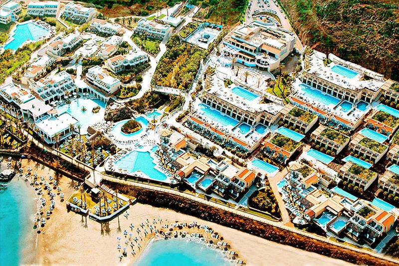 Buitenkant van Minos Imperial Luxury Beach and Spa Milatos Resort in Milatos, Griekenland foto 1