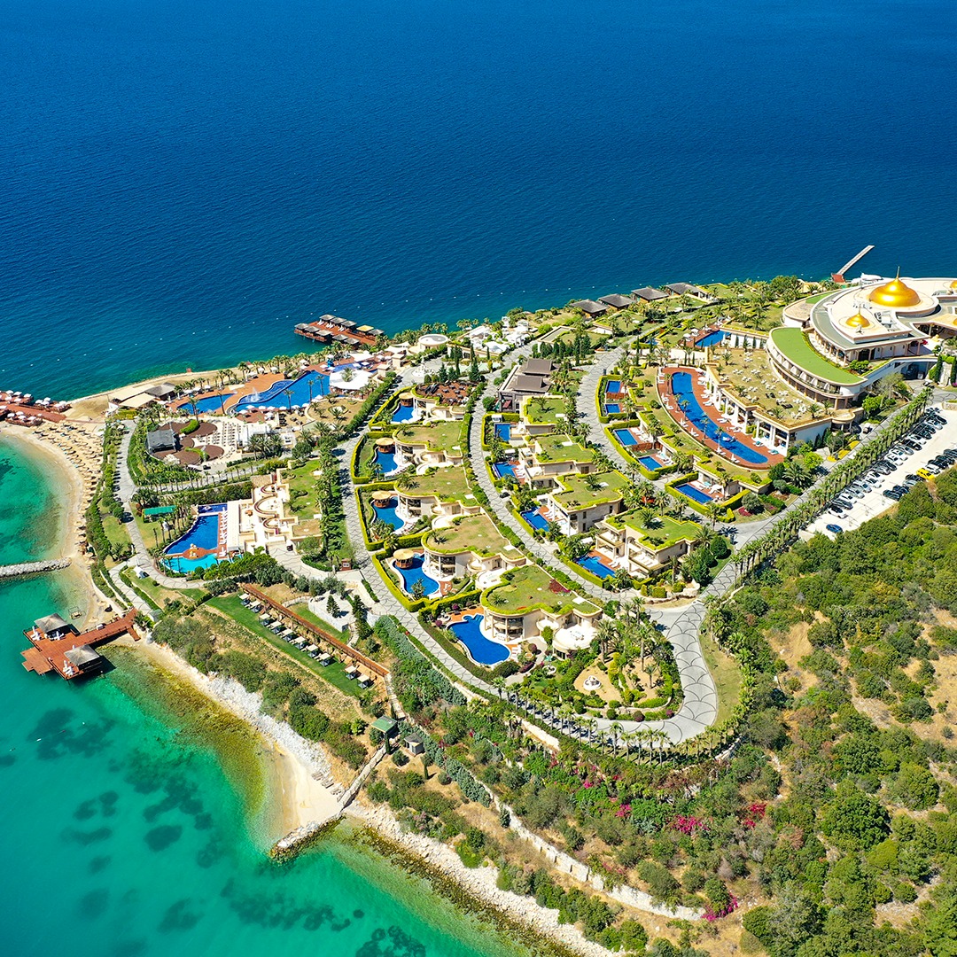 Strand bij BE Premium Hotel in Torba, Turkije foto 2