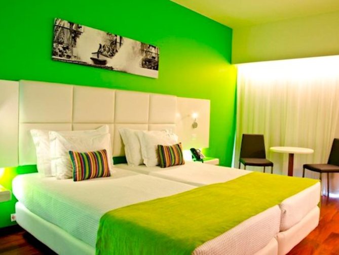 Hotelkamer in Aquashow Park Hotel in Quarteira, Portugal foto 3