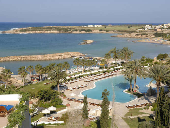Coral Beach Hotel & Resort: Ultieme Vakantie op Cyprus!