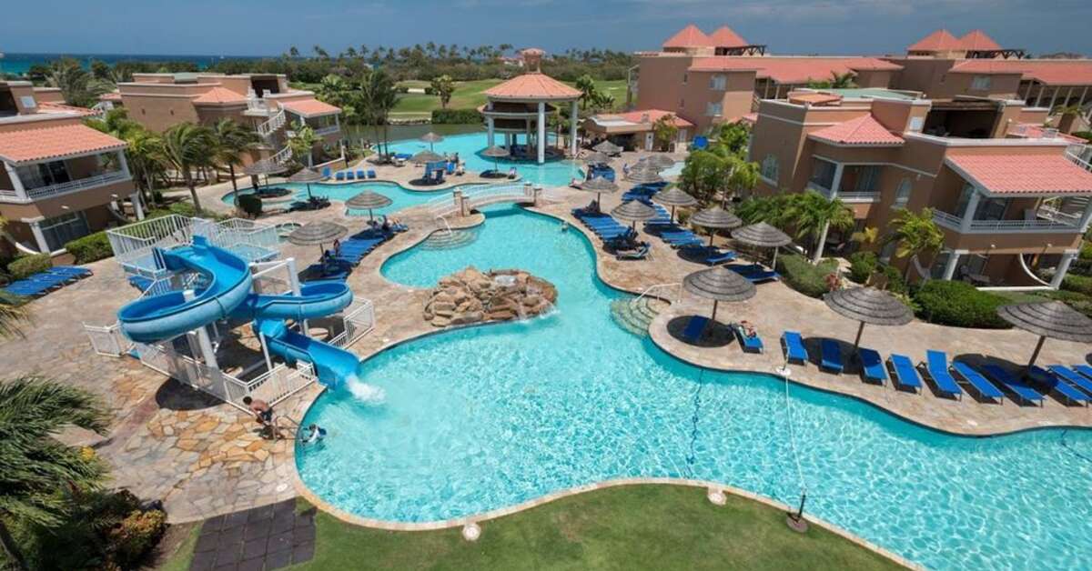 Zwembadzijde bij Divi Village Golf & Beach Resort in Oranjestad, Aruba foto 1
