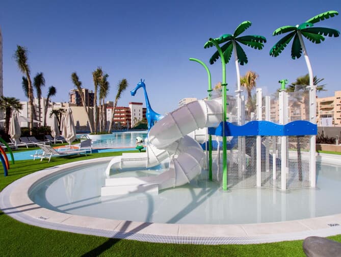 ESTIMAR Calpe Suitopia 3 and Three: Luxe verblijf in Calpe