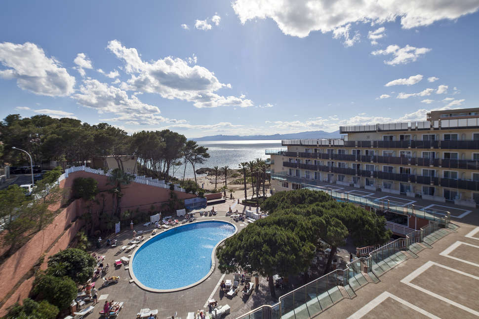 Zwembad van Best Cap Hotel in Salou, Spanje foto 1