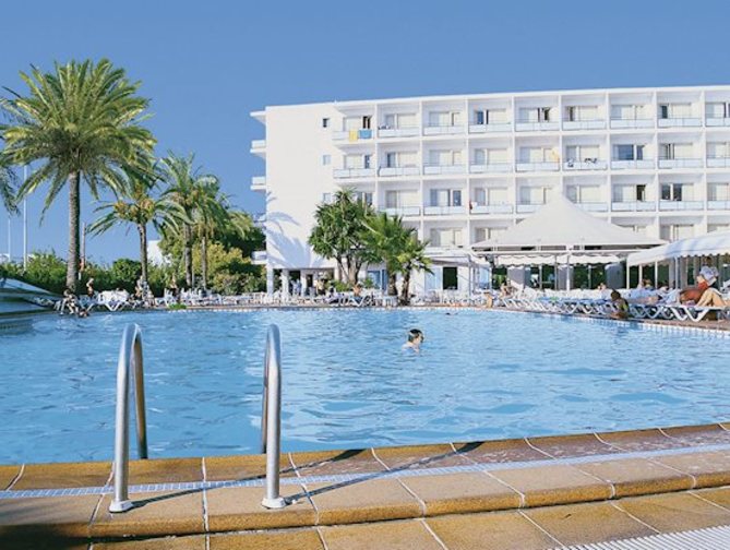 Zwembad van Mare Nostrum Hotel in Playa d'en Bossa, Spanje foto 3