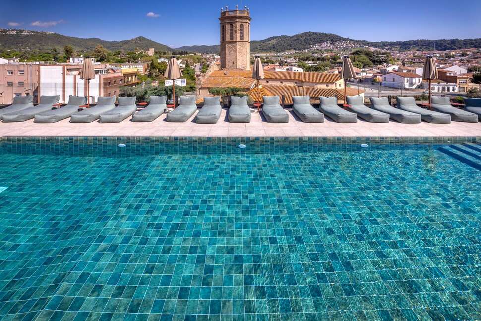 Zwembad van Merce Hotel in Pineda de Mar, Spanje foto 1