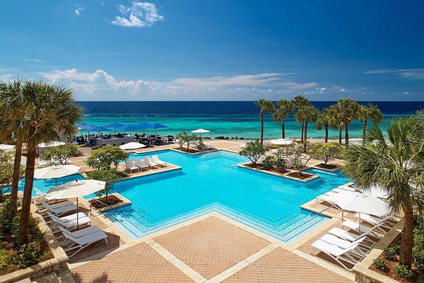 Zwembad van Marriott Beach Resort curacao, Nederlandse Antillen foto 1