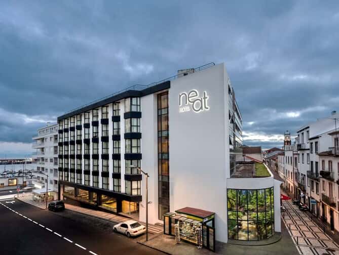 Neat Hotel Avenida: Comfortabele Vakantiedeal Azoren!