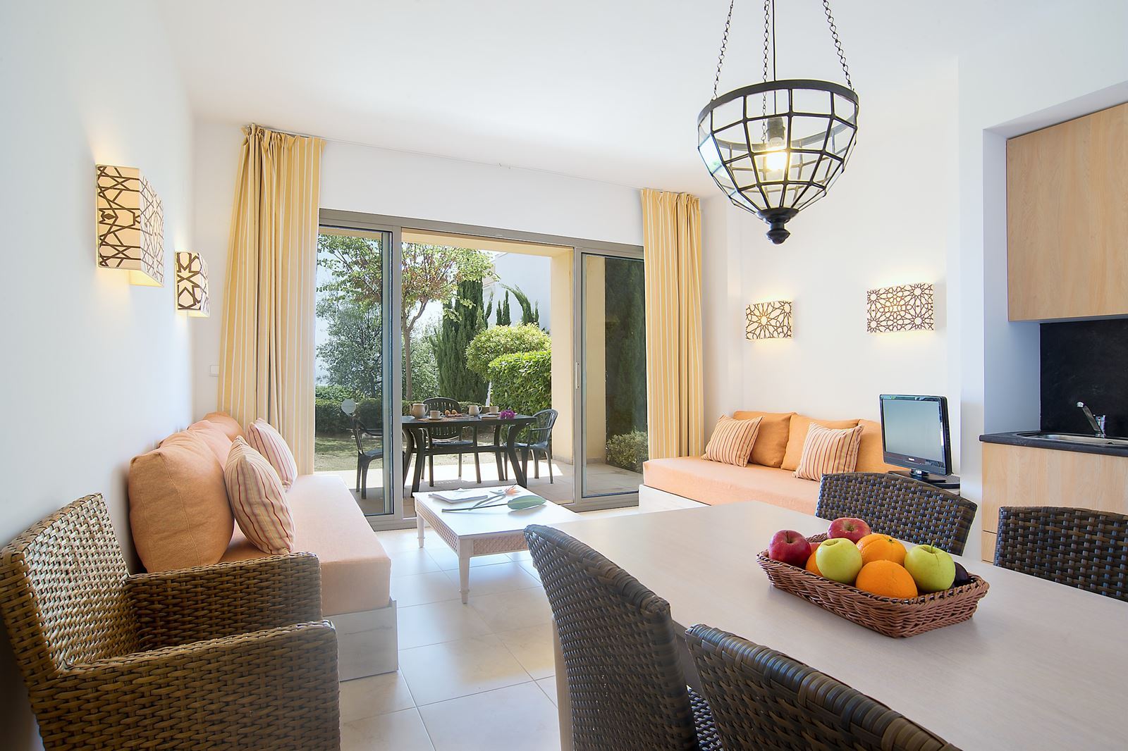 Hotelkamer in Pierre & Vacances Village Terrazas Hotel Manilva, Spanje foto 2