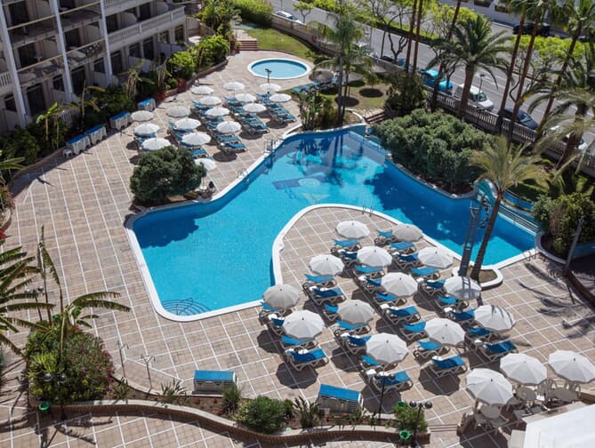 Ponient Dorada Palace Salou: Luxe Vakantie aan de Costa Dorada