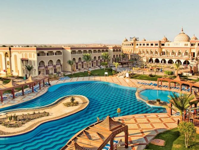 Zwembad van Sentido Mamlouk Palace Resort in Sahl Hasheesh, Egypte foto 2