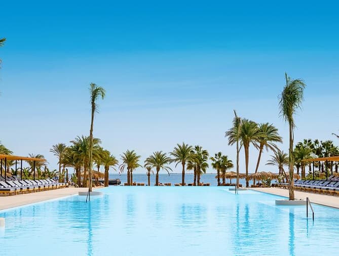 Serry Beach Resort Hurghada: Luxe All-Inclusive Vakantie