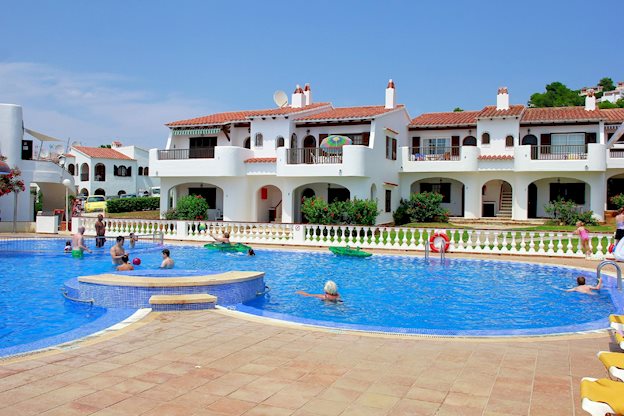 Zwembad van Son Bou Gardens Hotel in Son Bou, Spanje foto 1