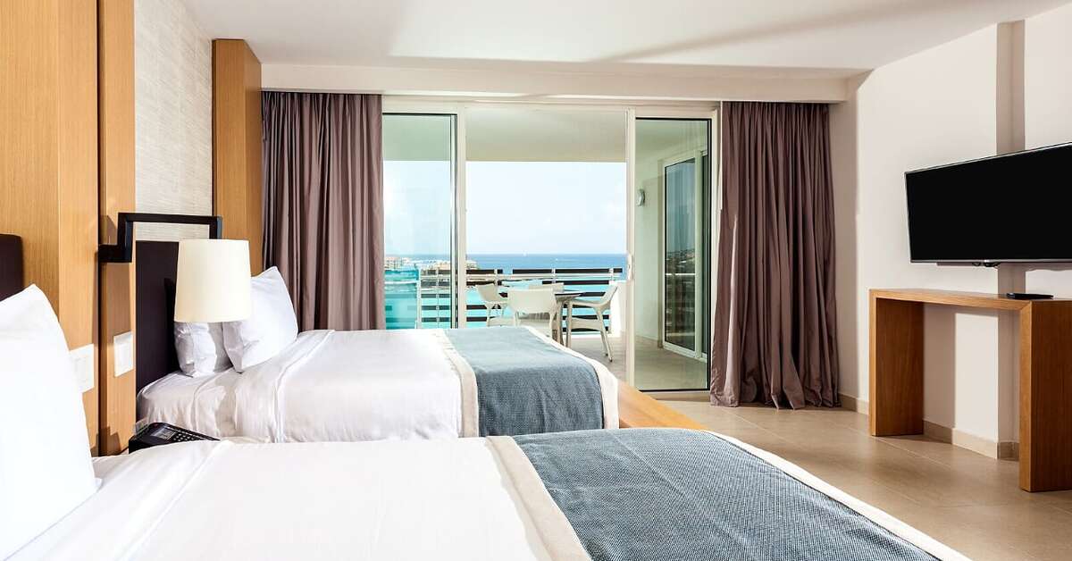 Hotelkamer in Sonesta Ocean Point Hotel Maho Bay, Sint Maarten foto 3