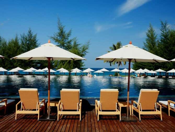 Splash Beach Resort Phuket: Luxe familieplezier!