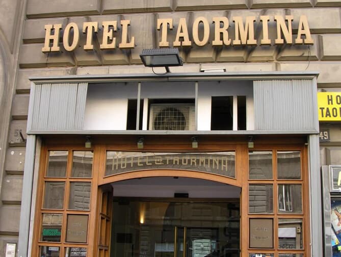 Taormina Hotel Sicilië: Vakantiedeal met zeezicht
