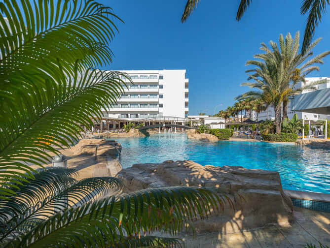 Tasia Maris Beach Hotel: Top Vakantiedeal Cyprus!