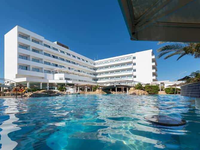 Tasia Maris Beach Hotel: Top Vakantiedeal Cyprus!