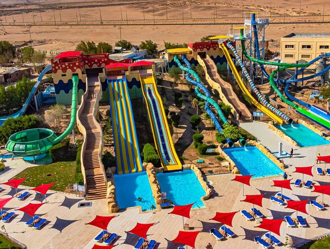 Zwembad van Titanic Aqua Park Resort in Hurghada, Egypte foto 1