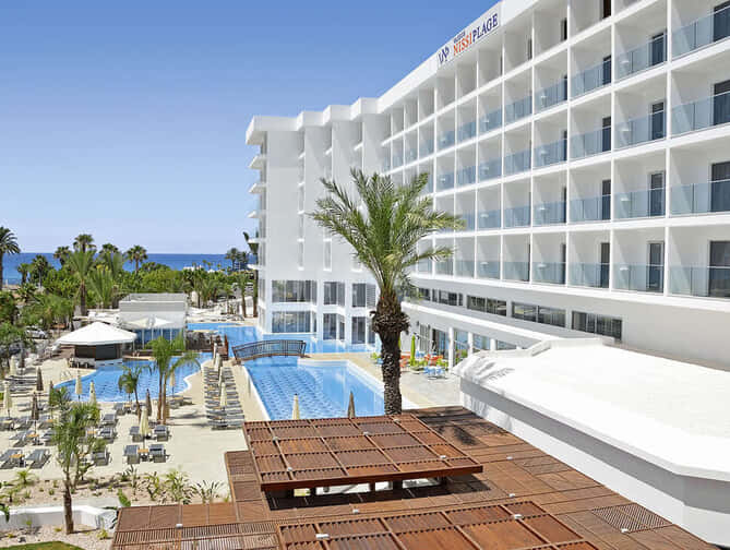 Vassos Nissi Plage Hotel: Luxe Vakantiedeal Cyprus!