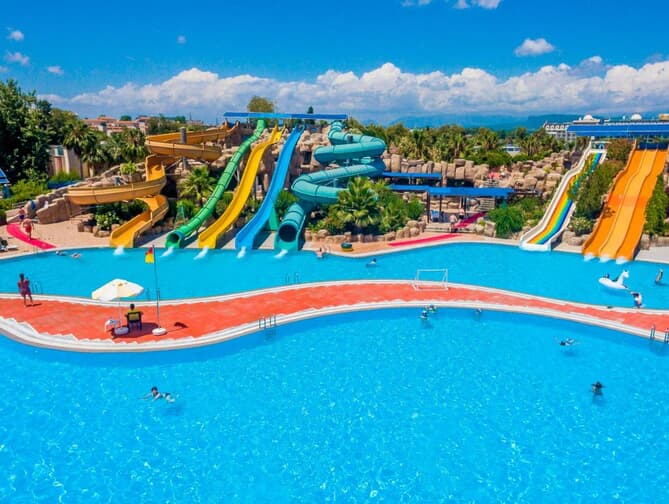 Von Resort Golden Beach: All-In Sunshine Deal!
